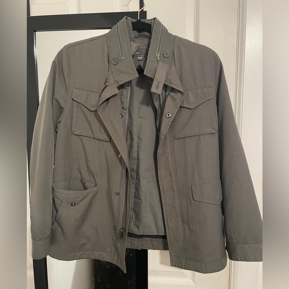 Vince winter double layered jacket. Olive/grey